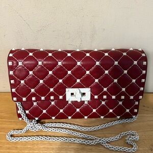 Valentino Garavani Rockstud Wallet on Chain